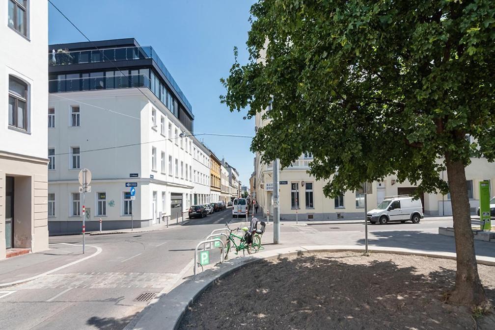 Colorful Apartment Facing Green Courtyard Viena Exterior foto